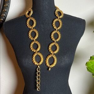 ESCADA Women’s Vintage Gold Tone Metal Oval Chainlink Adjustable Belt